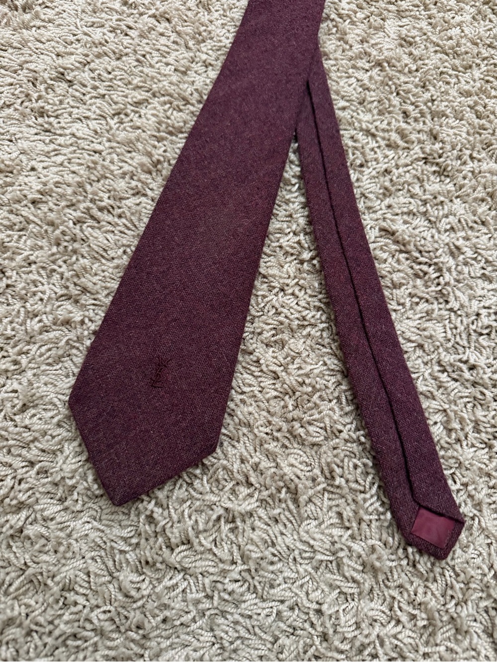 Vintage Yves Saint Laurent YSL Heather Mist Solid Oxblood Tie 3x55 Made In Italy